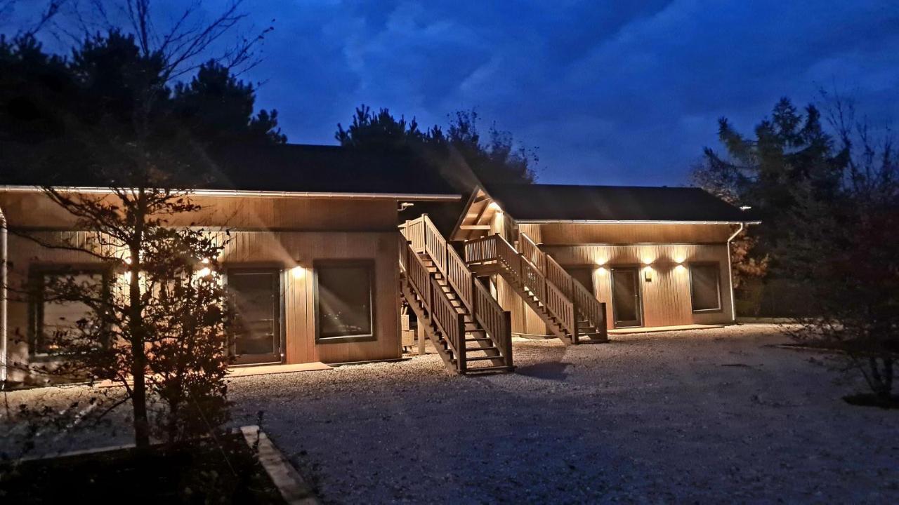 Oberza Pod Zlotym Prosiakiem Hotell Nieborów Eksteriør bilde